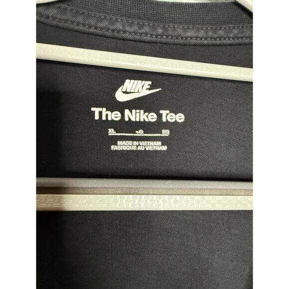 Nike black Nike Moving Co. graphic t-shirt - Picture 3 of 6